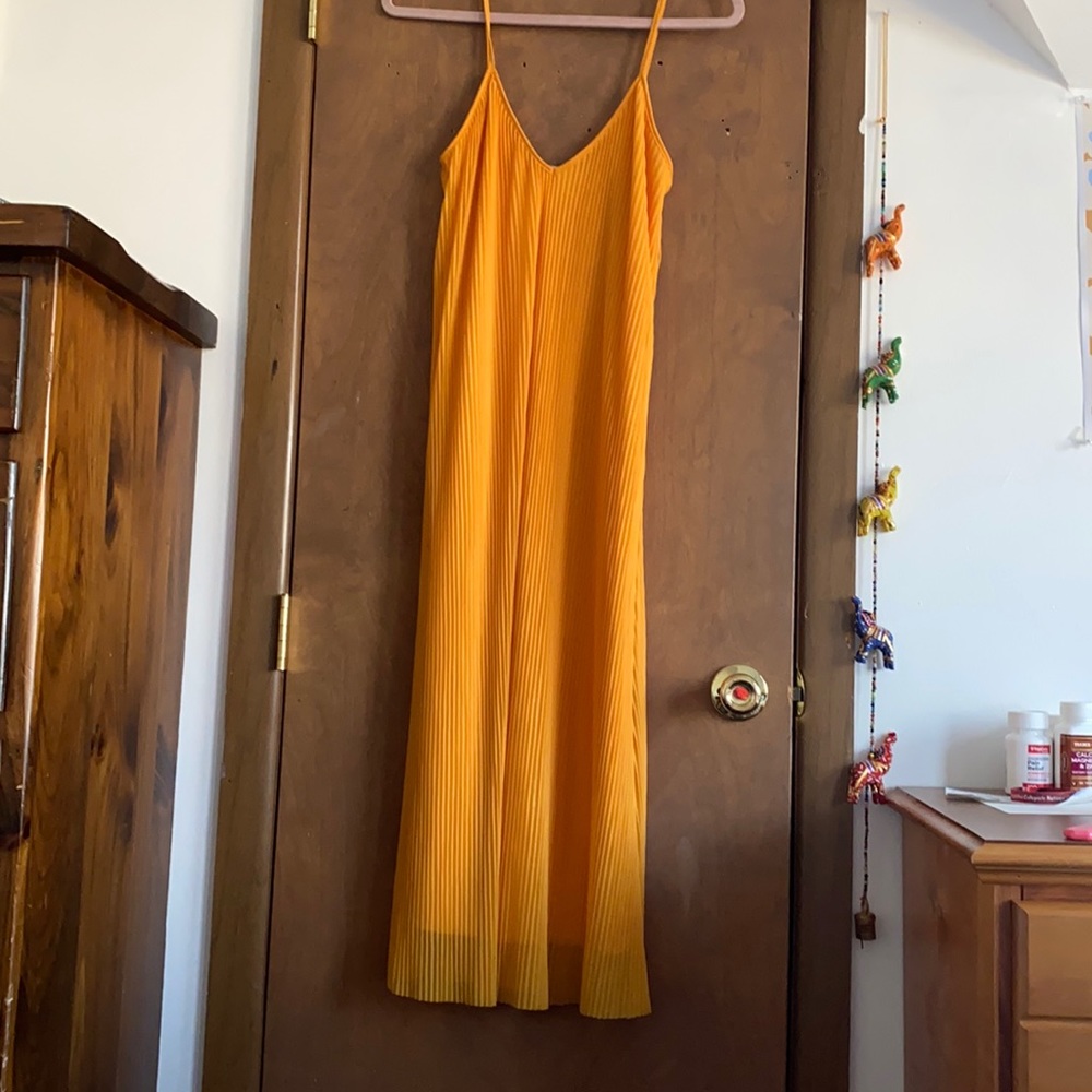 Zara pleated orange midi dress size small